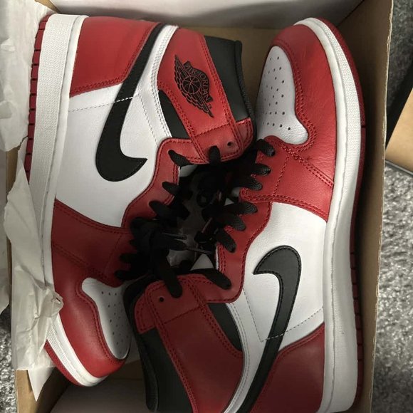 Air Jordan 1 Chicago 2015(From Goat) - Picture 7 of 12
